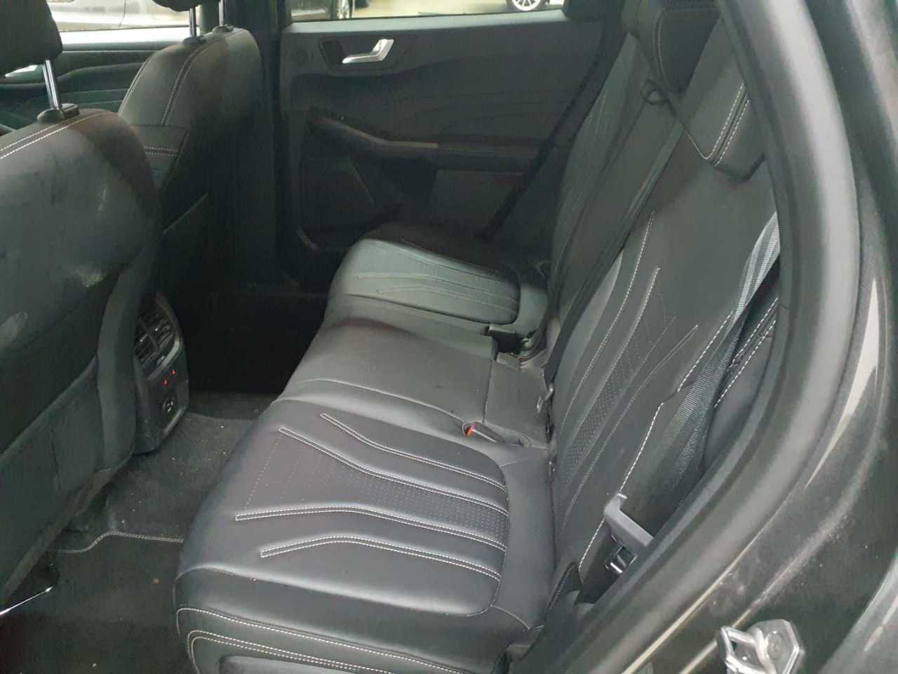 Ford Kuga 2.0 EcoBlue 4x4 Aut. VIGNALE 13