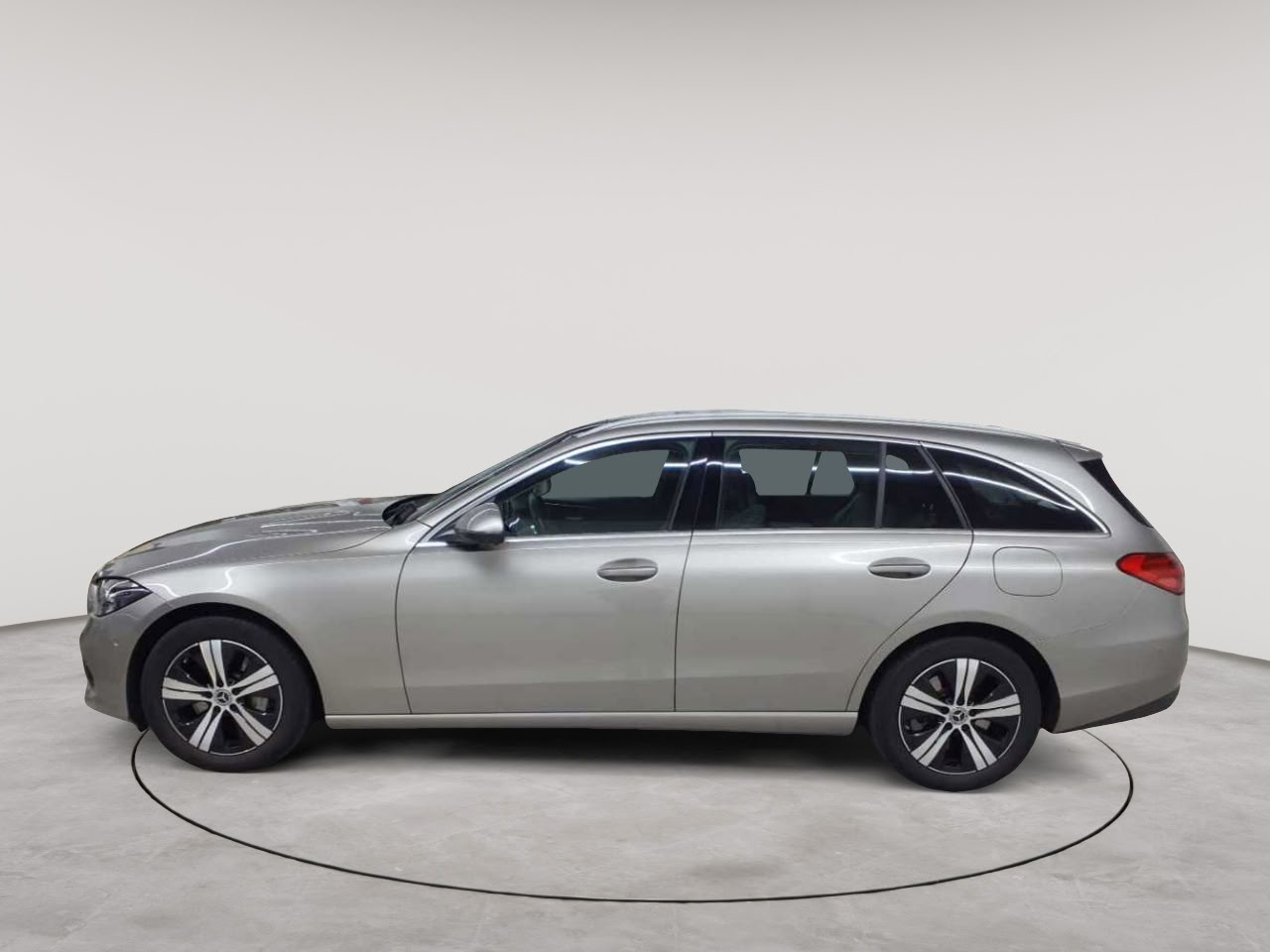 Mercedes-Benz C 300 e T 9G-TRONIC Avantgarde 6