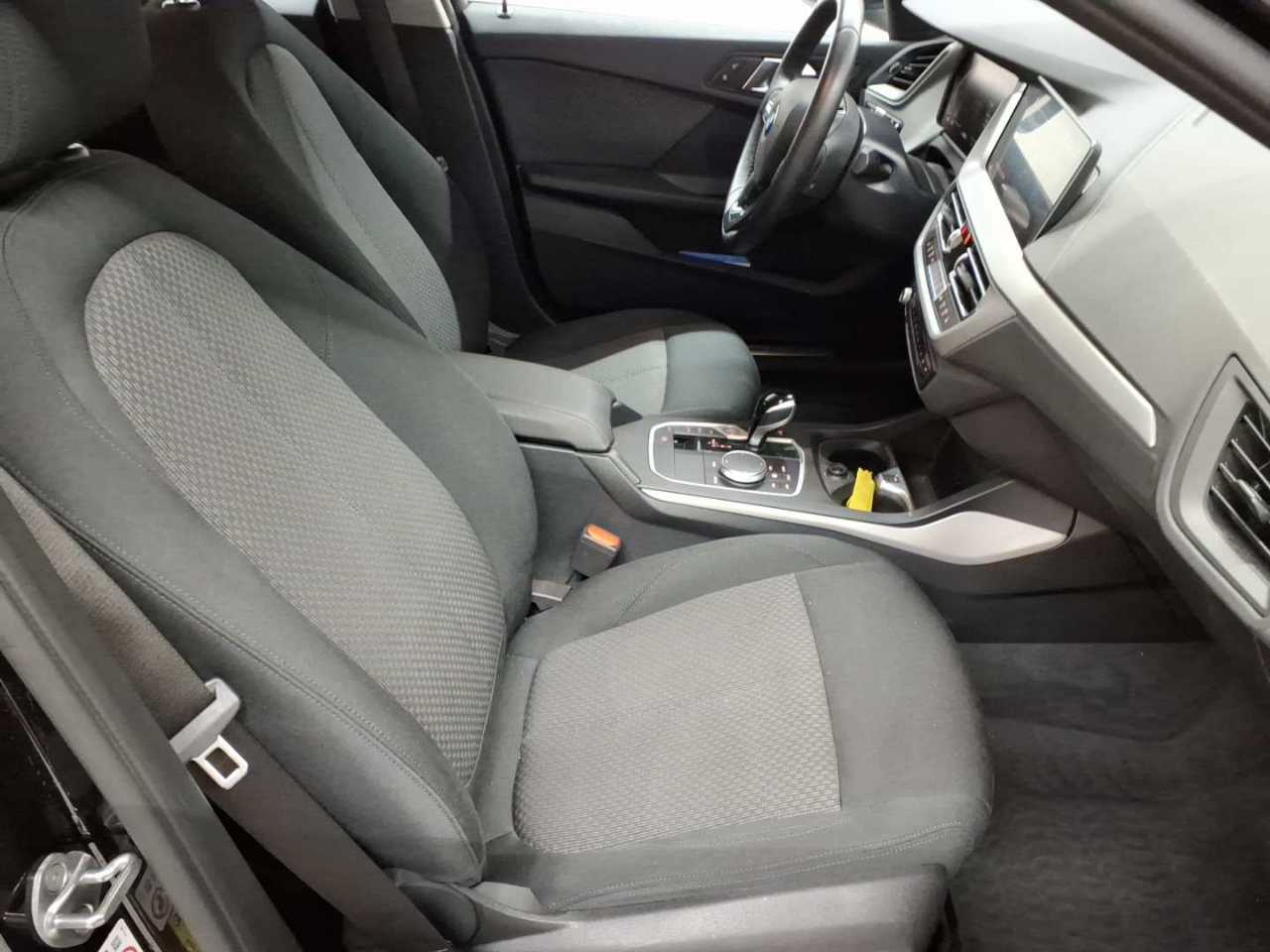 BMW 116i Aut. Advantage 8