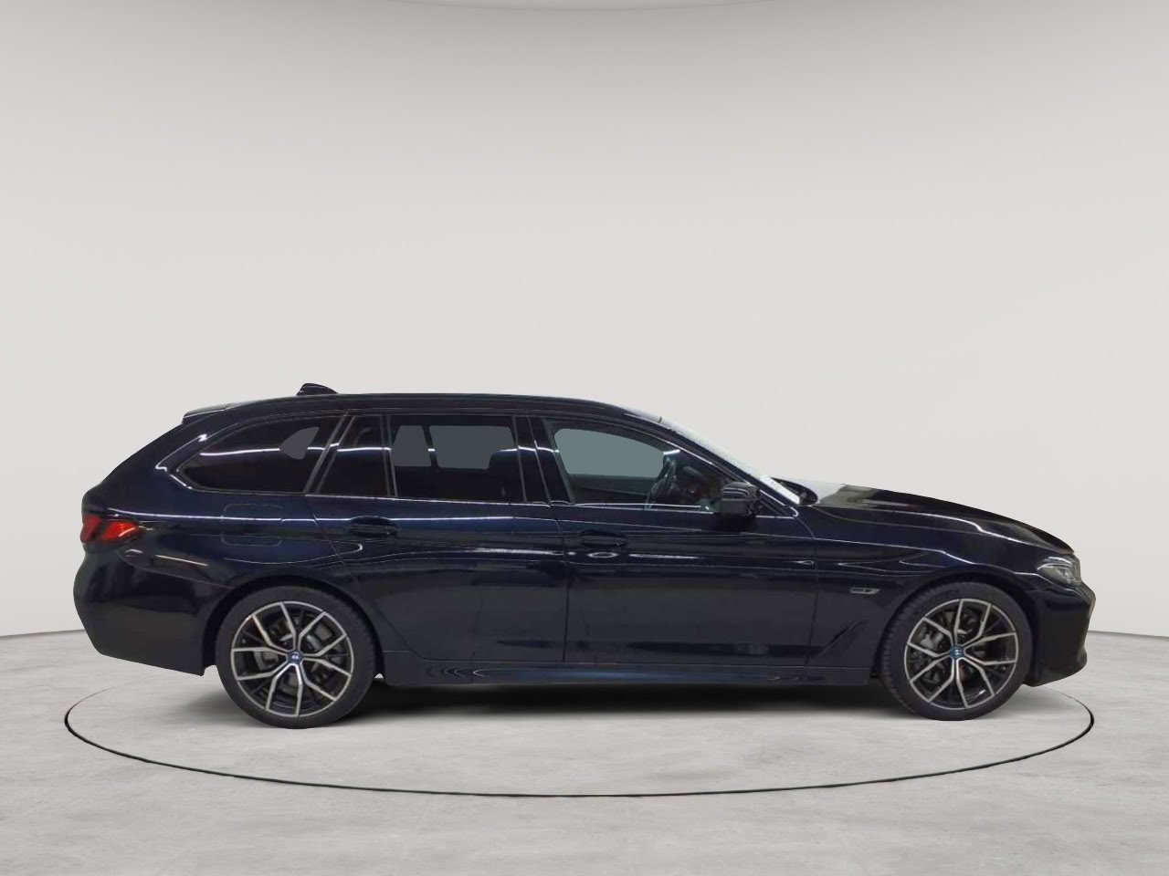 BMW 530e xDrive Touring Aut. 3