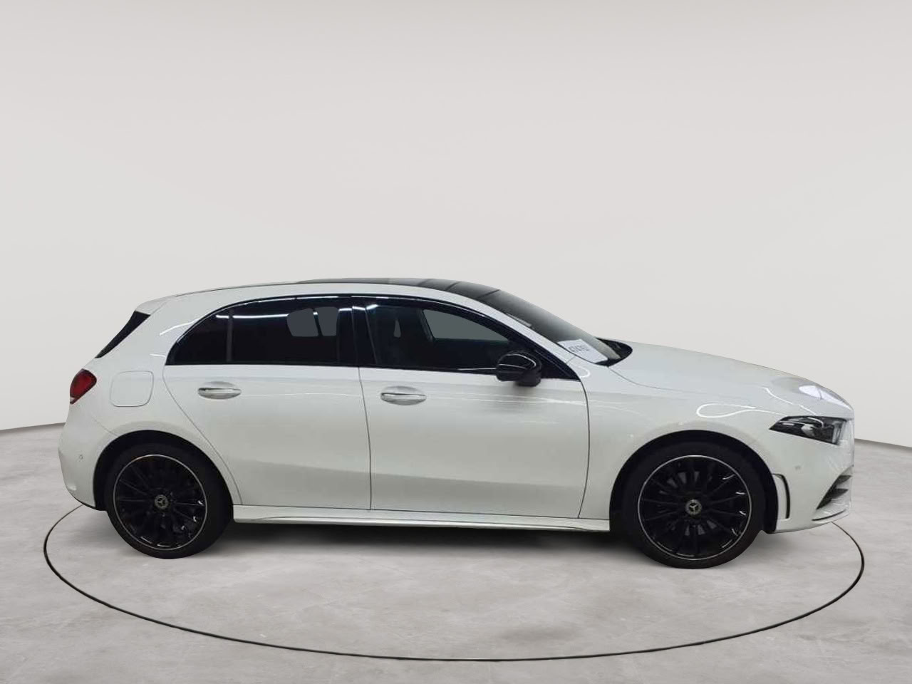 Mercedes-Benz A 250 e 8G-DCT Advanced AMG Line 3