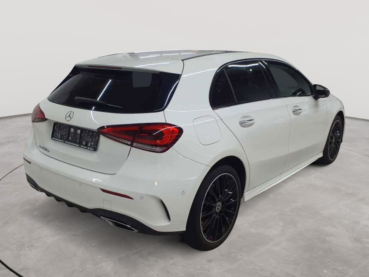 Mercedes-Benz A 250 e 8G-DCT Advanced AMG Line 4