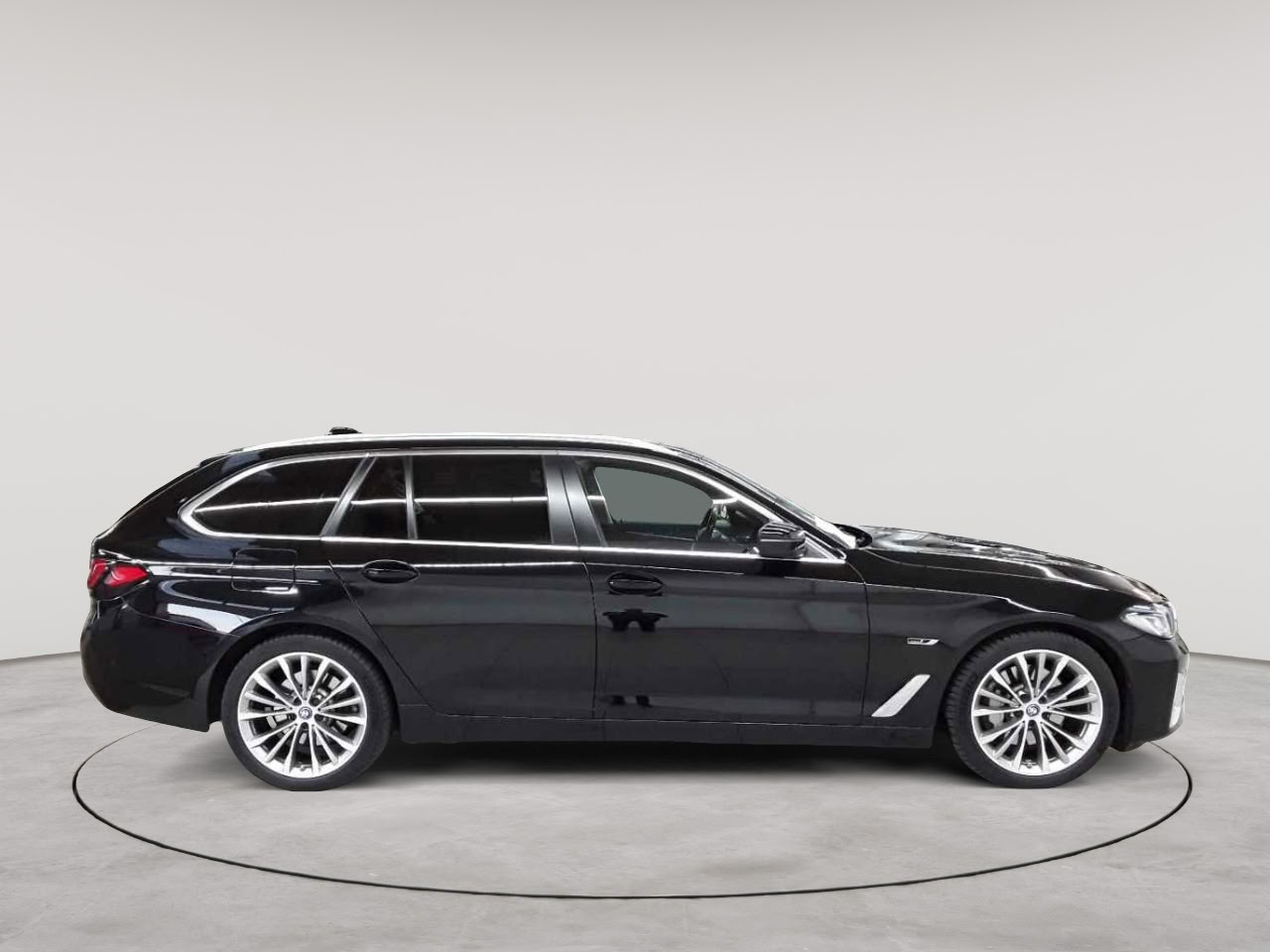 BMW 530e Touring Aut. 3