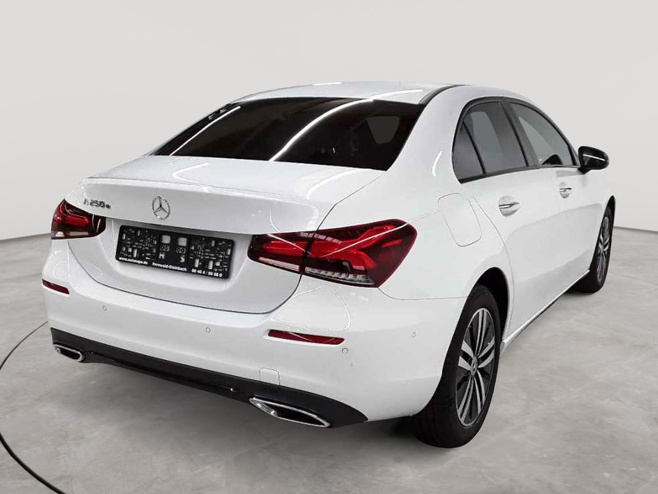 Mercedes-Benz A 250 e 8G-DCT Progressive 4