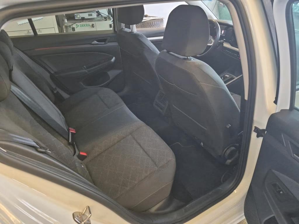 Volkswagen Golf 1.0 2023 7