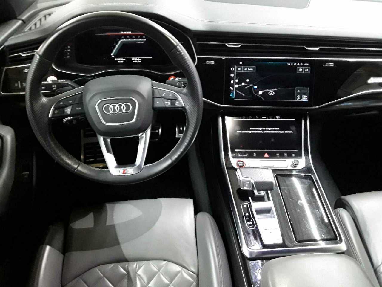 Audi S Q8 TFSI quattro tiptronic 10