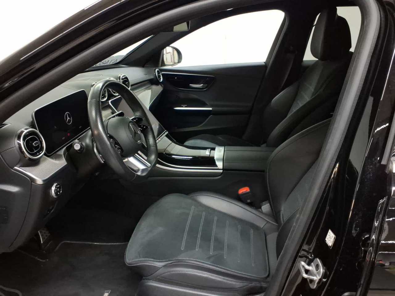 Mercedes-Benz C 220 d T 9G-TRONIC AMG Line 7