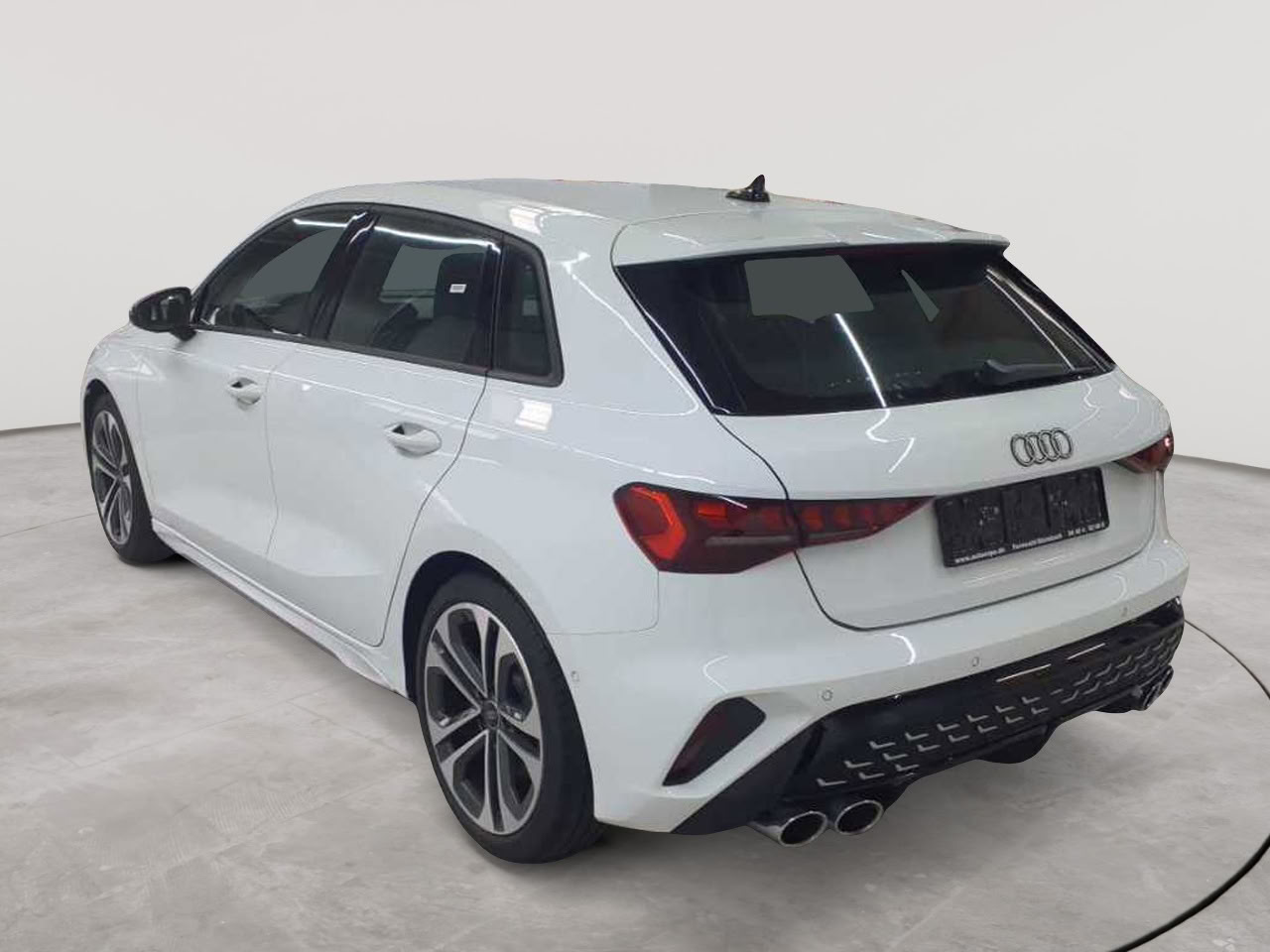 Audi S3 TFSI Sportback quattro S tronic 5