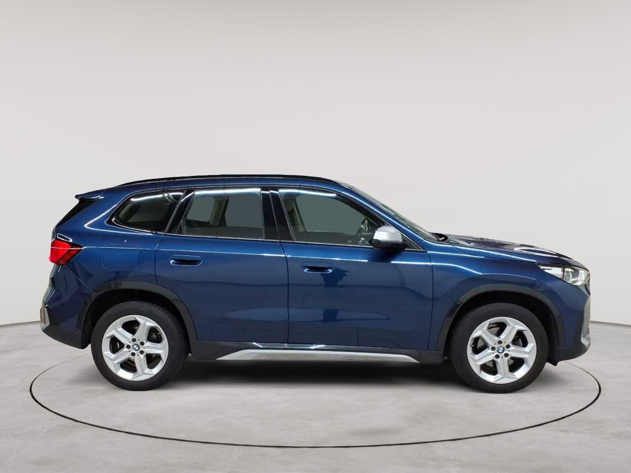 BMW X1 sDrive18i Aut. xLine 3