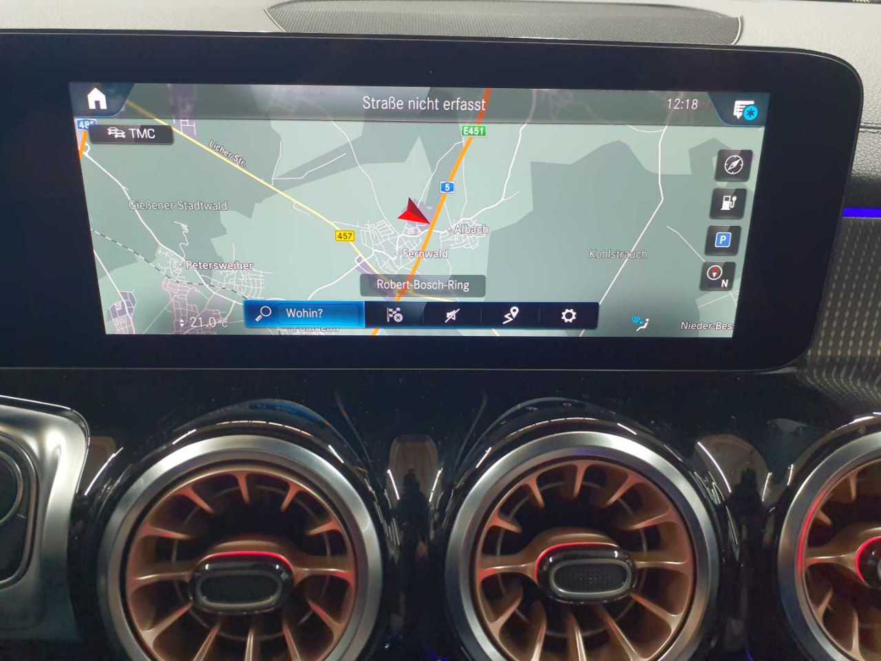 Mercedes-Benz EQB 250 Electric Art 12