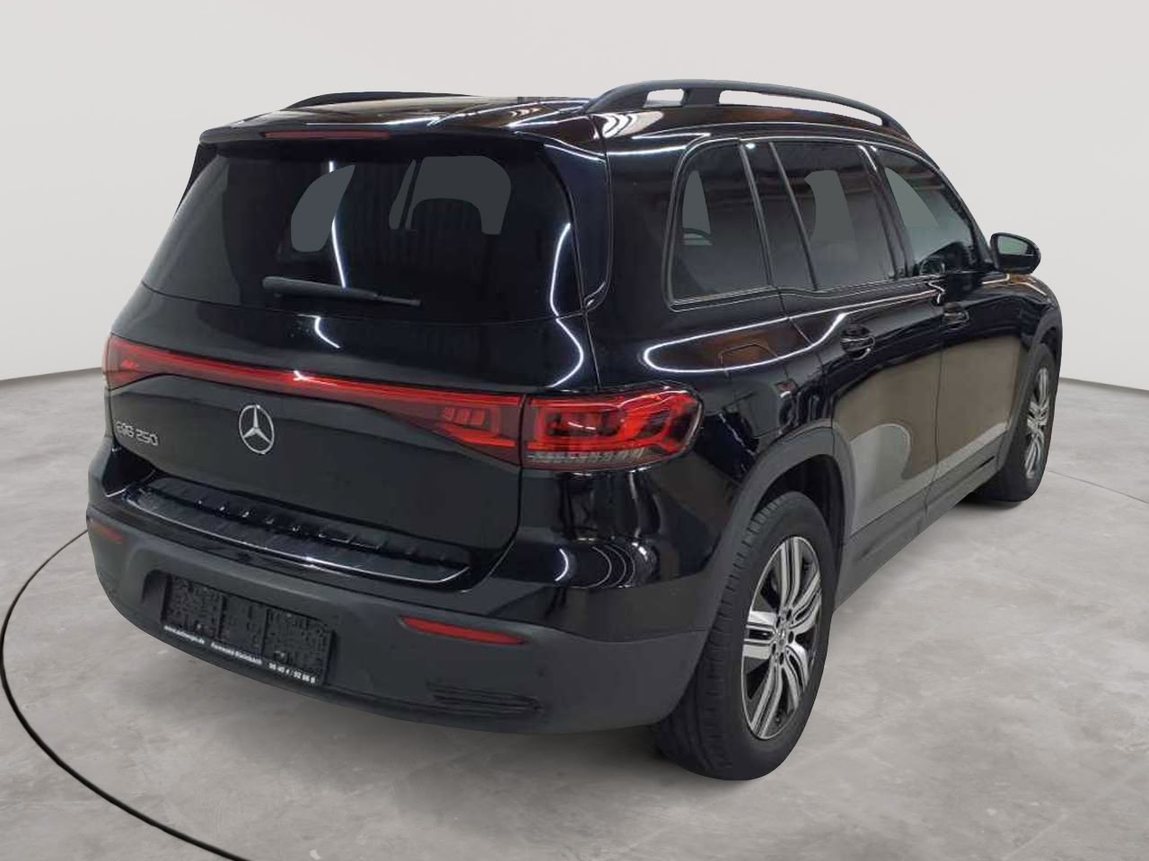 Mercedes-Benz EQB 250 Electric Art 4
