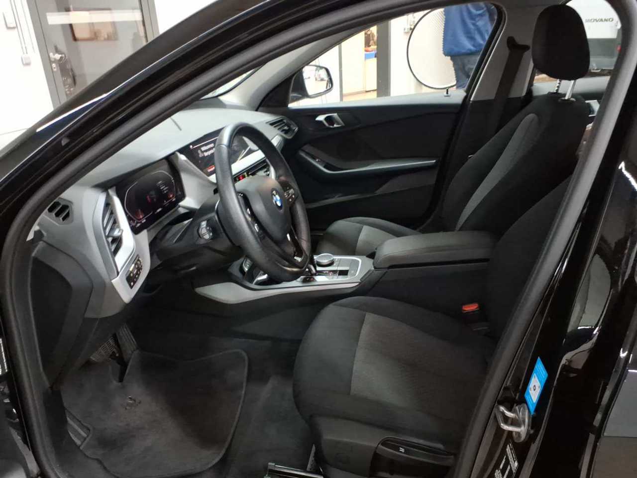 BMW 118i Aut. Advantage 7