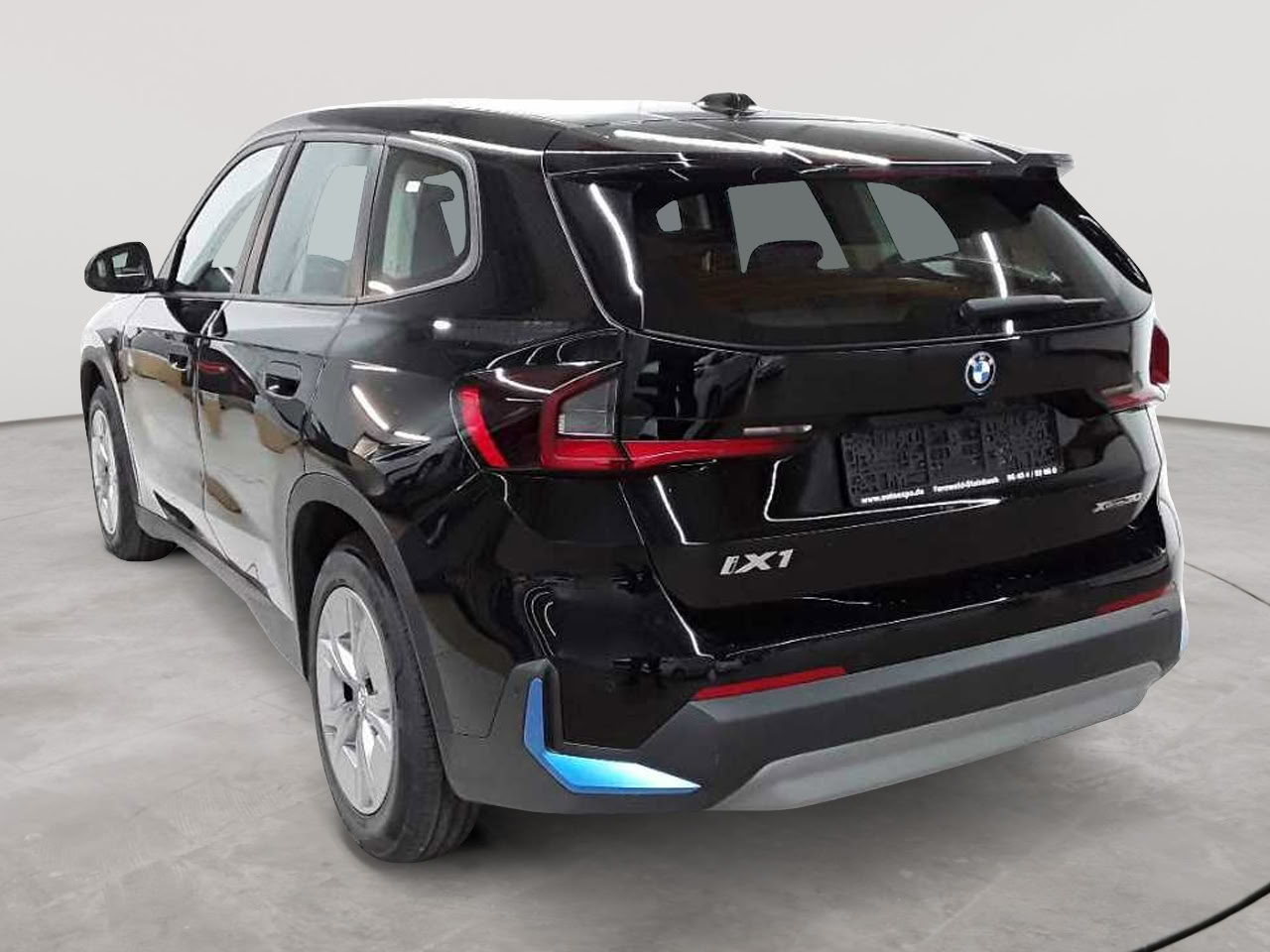 BMW iX1 xDrive30 5