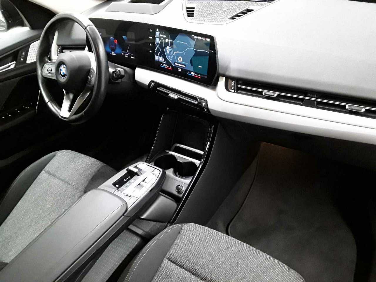 BMW iX1 xDrive30 9