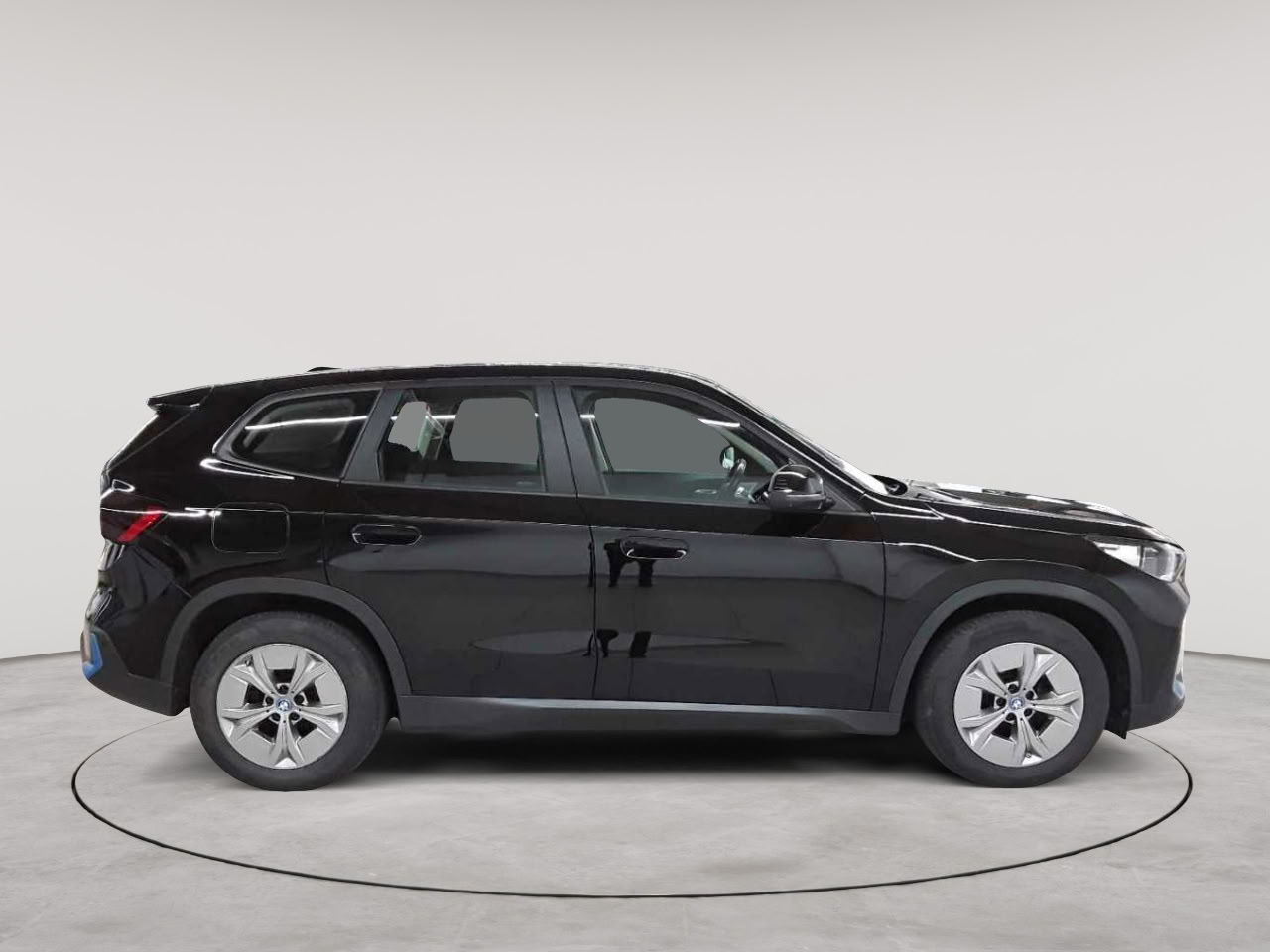 BMW iX1 xDrive30 3