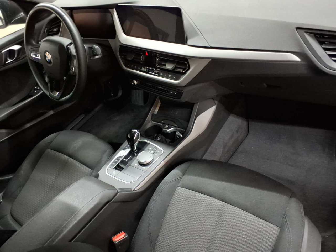 BMW 118i Aut. Advantage 9