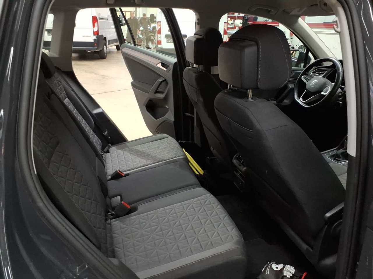 Volkswagen Tiguan 1.4 eHybrid OPF DSG Life 14