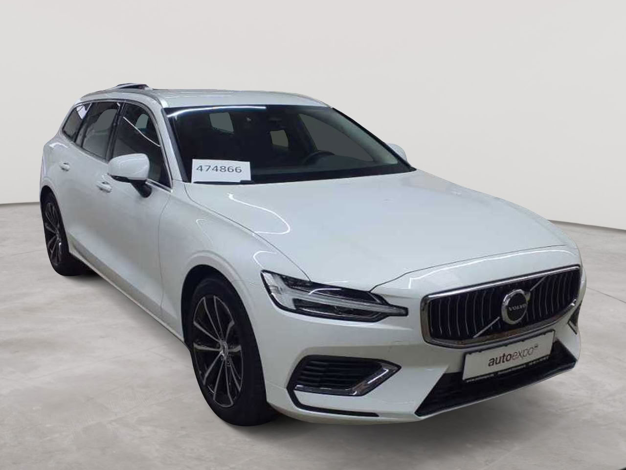 Volvo V60 T6 AWD Recharge Essential