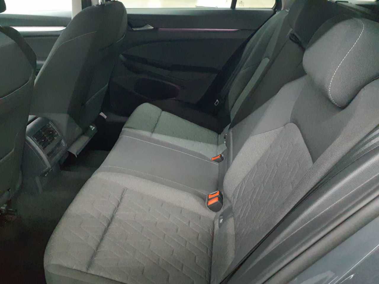 Volkswagen Golf Variant 1.5 eTSI OPF DSG Life 14