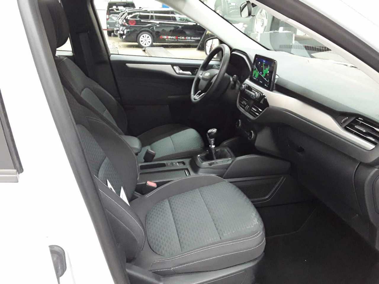 Ford Kuga 2.0 EcoBlue Hybrid COOL&CONNECT 8