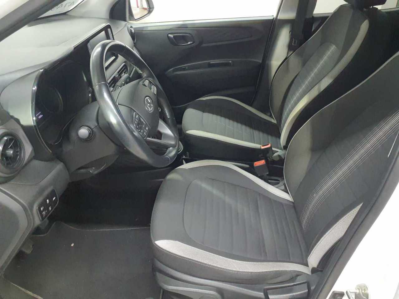 Hyundai i10 1.0 EDITION 30 8