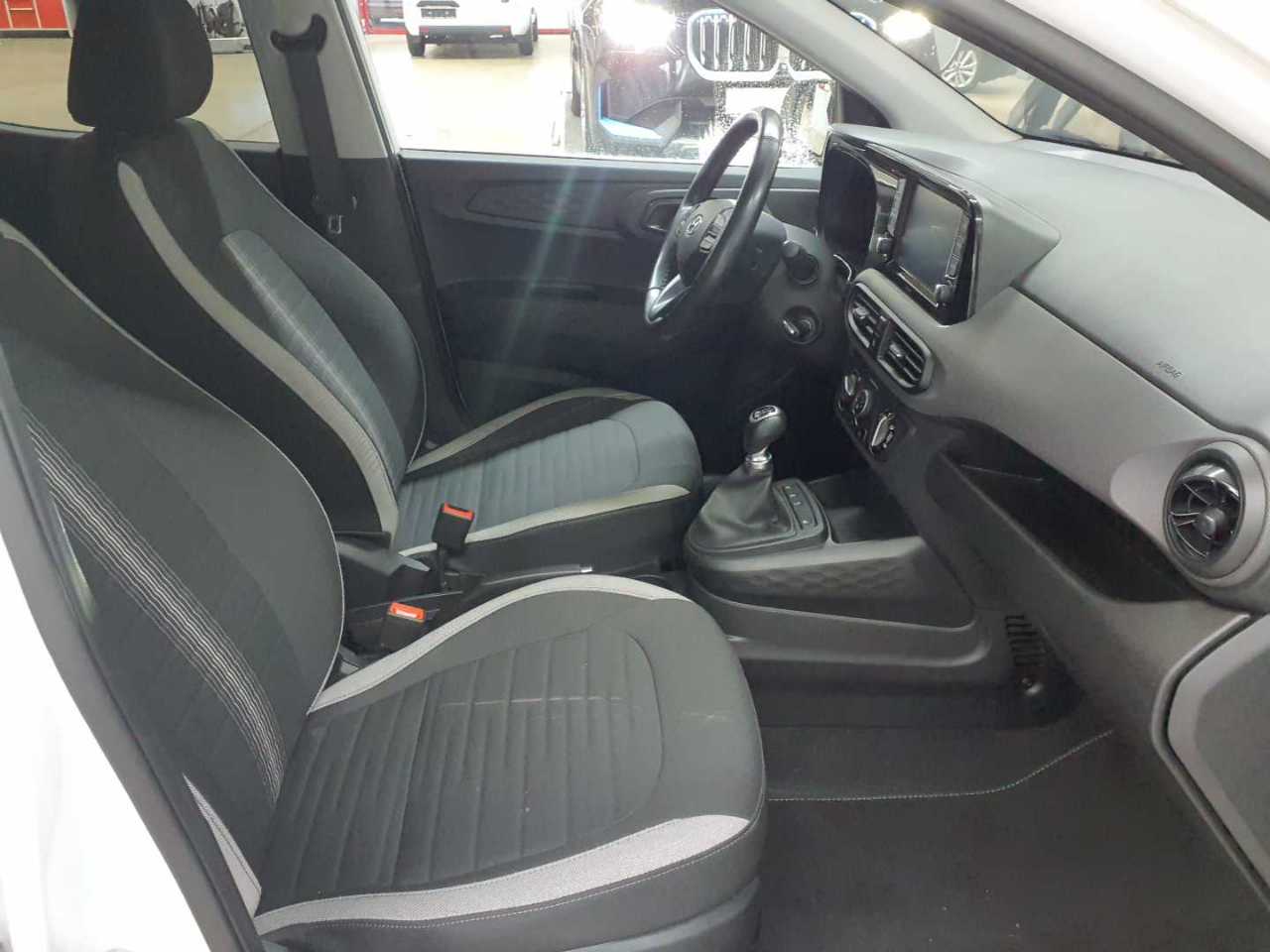 Hyundai i10 1.0 EDITION 30 7