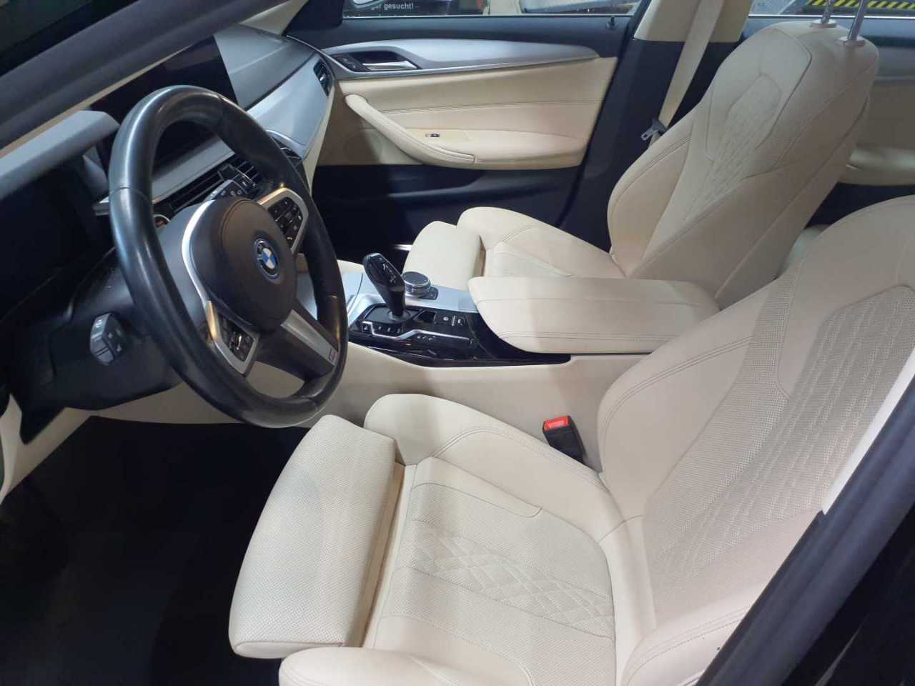 BMW 530e Touring Aut. 7