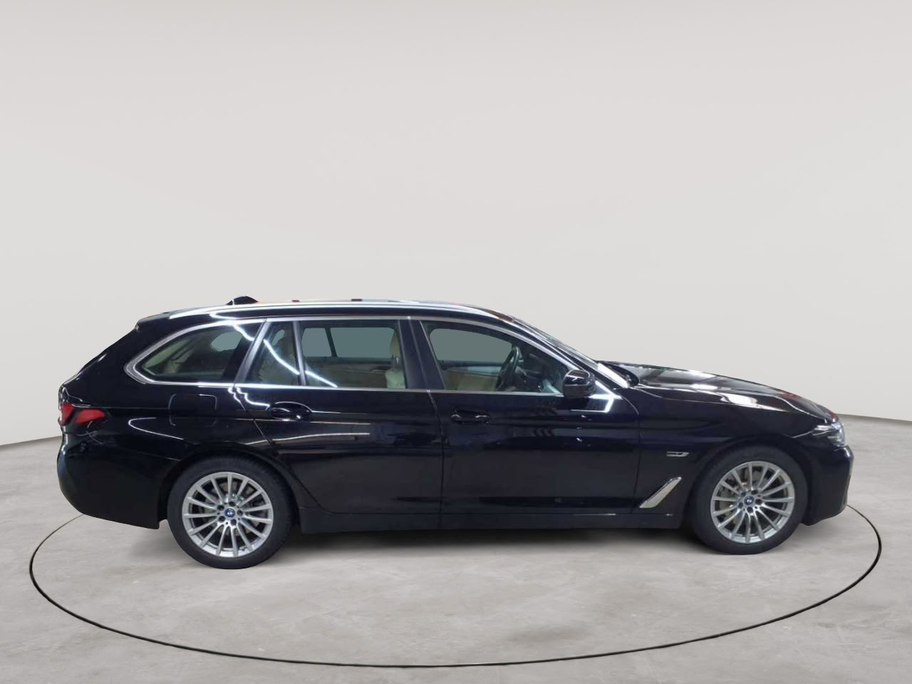 BMW 530e Touring Aut. 3