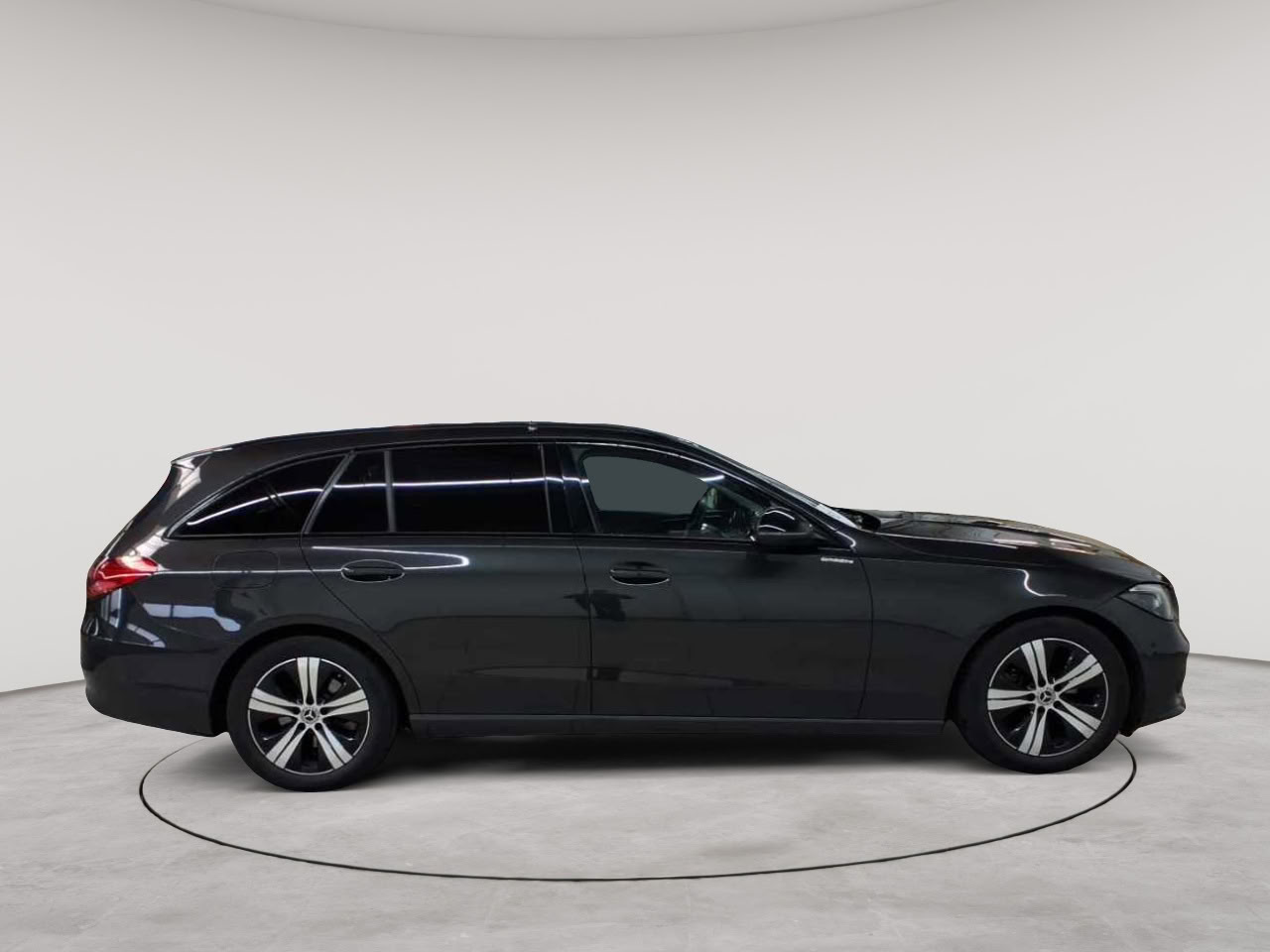 Mercedes-Benz C 200 d T 9G-TRONIC Avantgarde 3