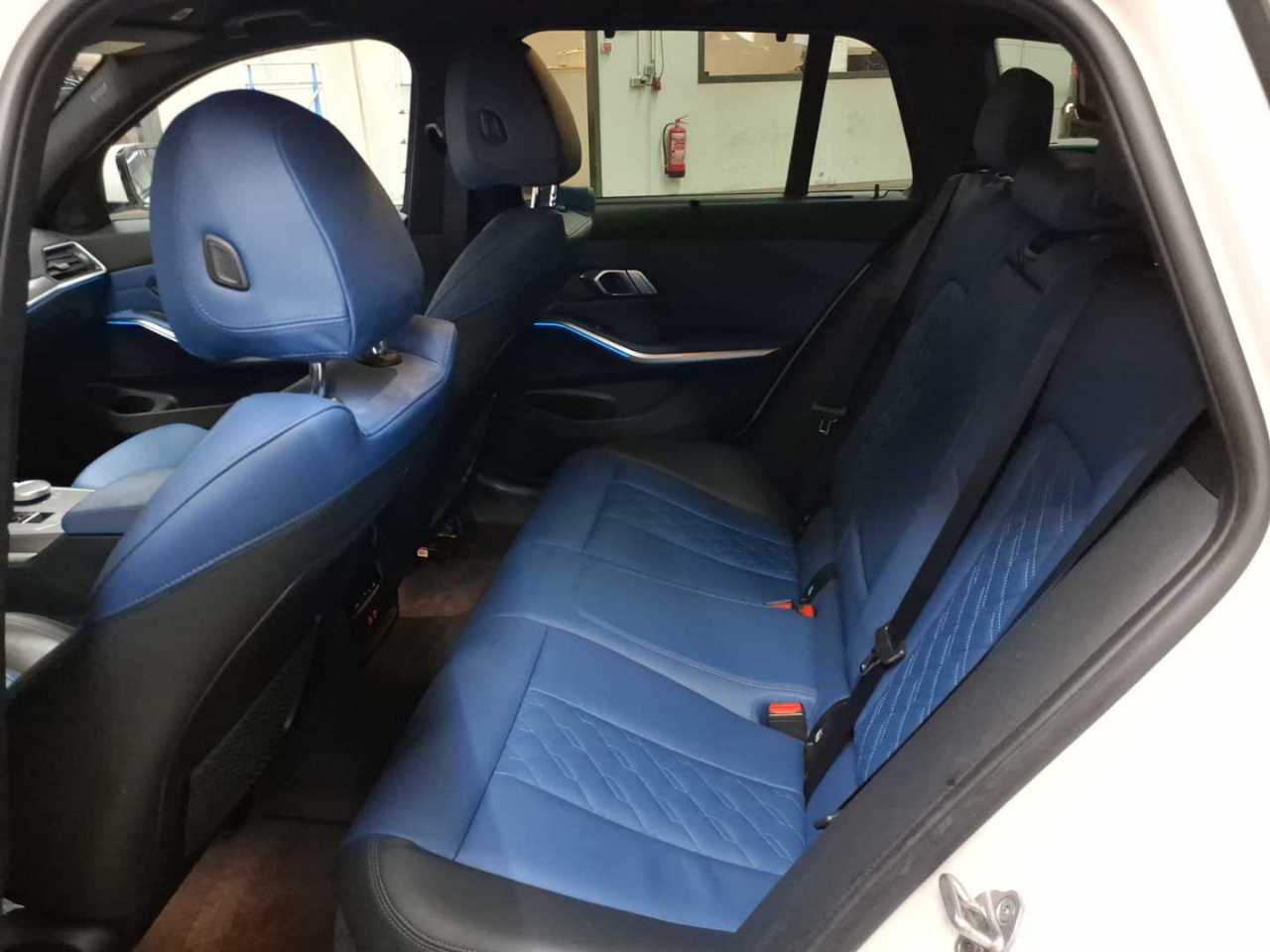 BMW 330e Touring Aut. 13