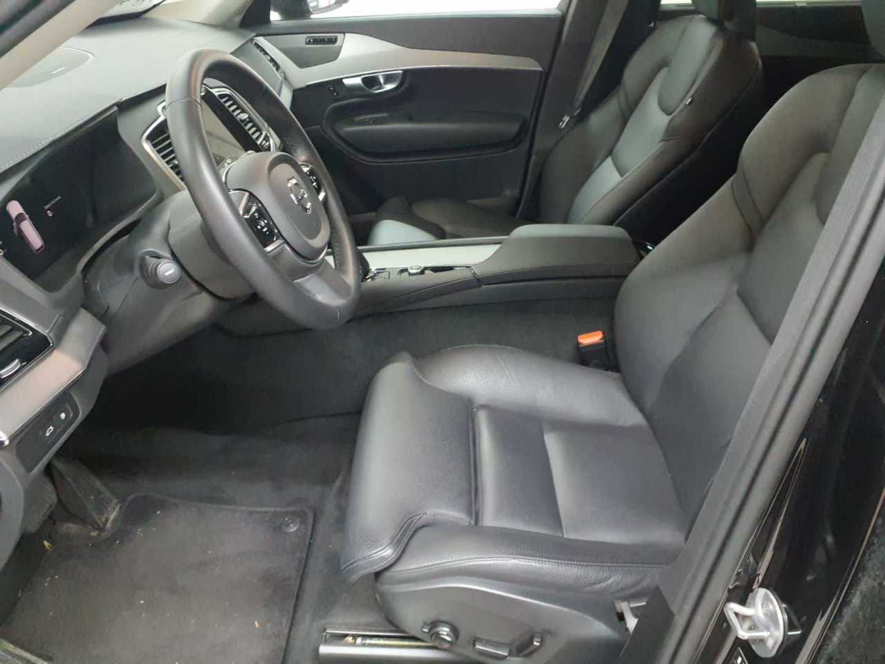 Volvo XC90 T8 AWD Recharge Plus Dark 8