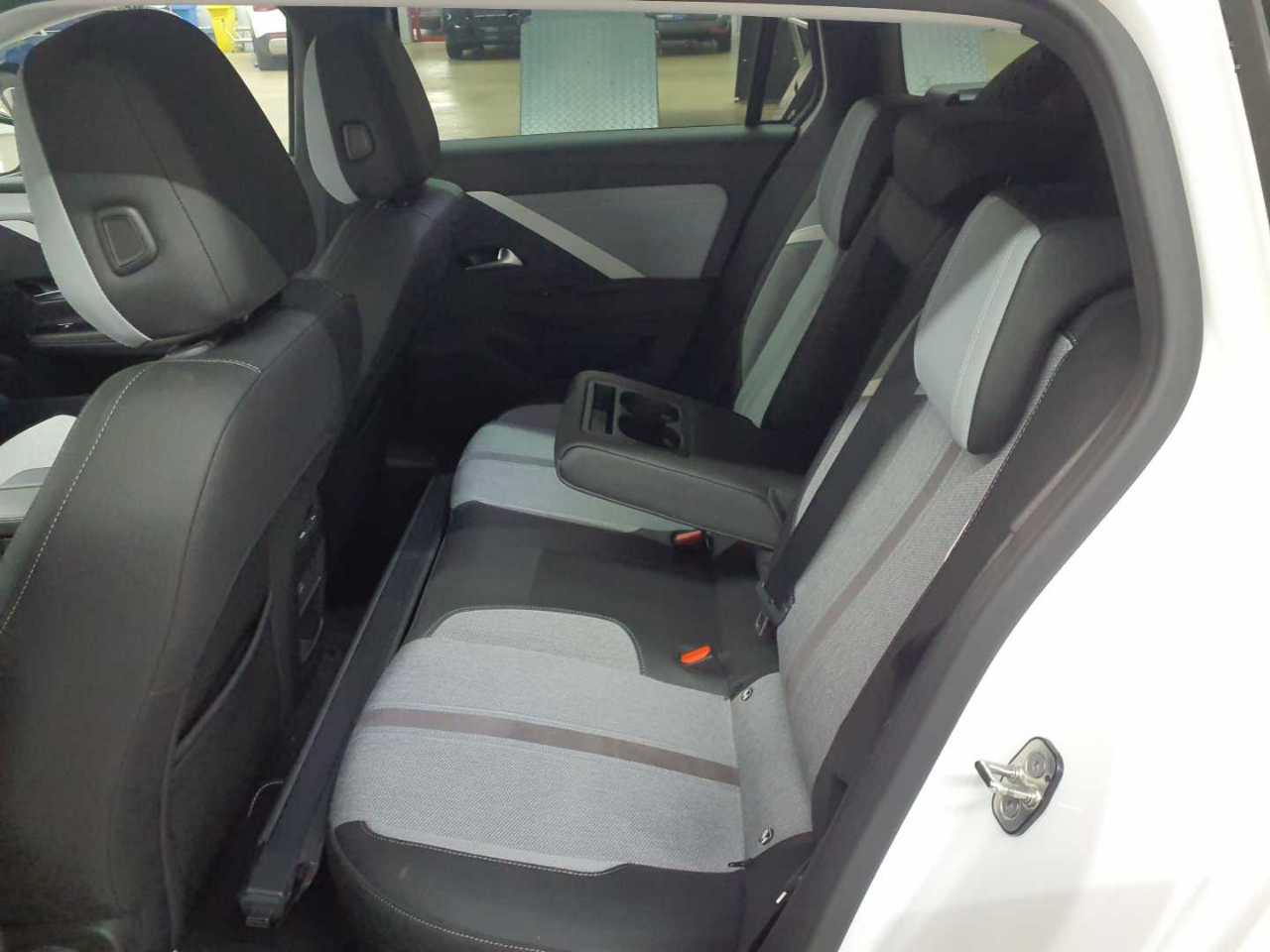 Opel Astra Sports Tourer 1.5 D Automatik Business Elegance 14