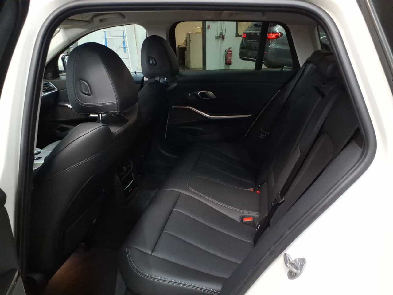 BMW 320d Touring Aut. 13