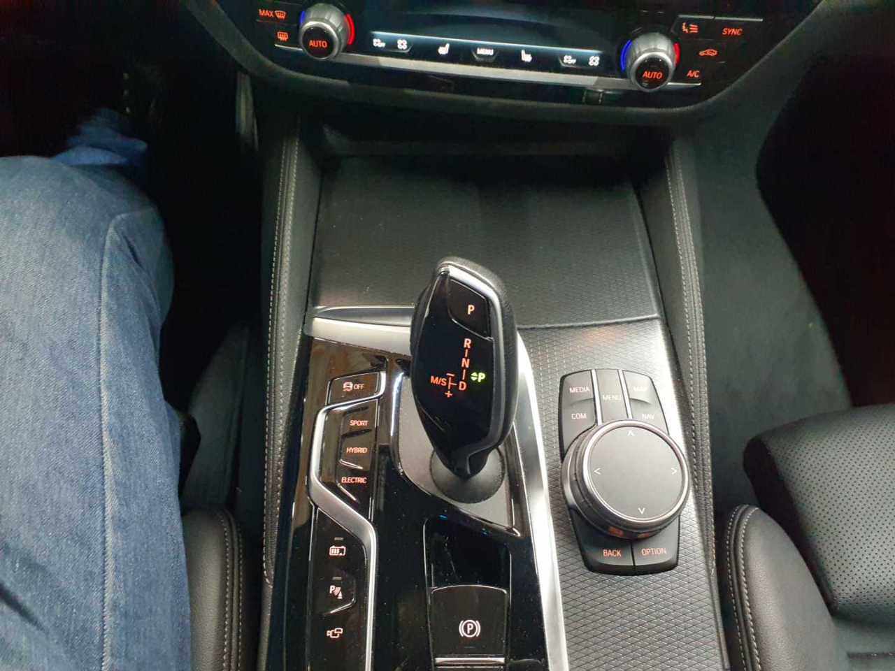 BMW 530e xDrive Touring Aut. 10