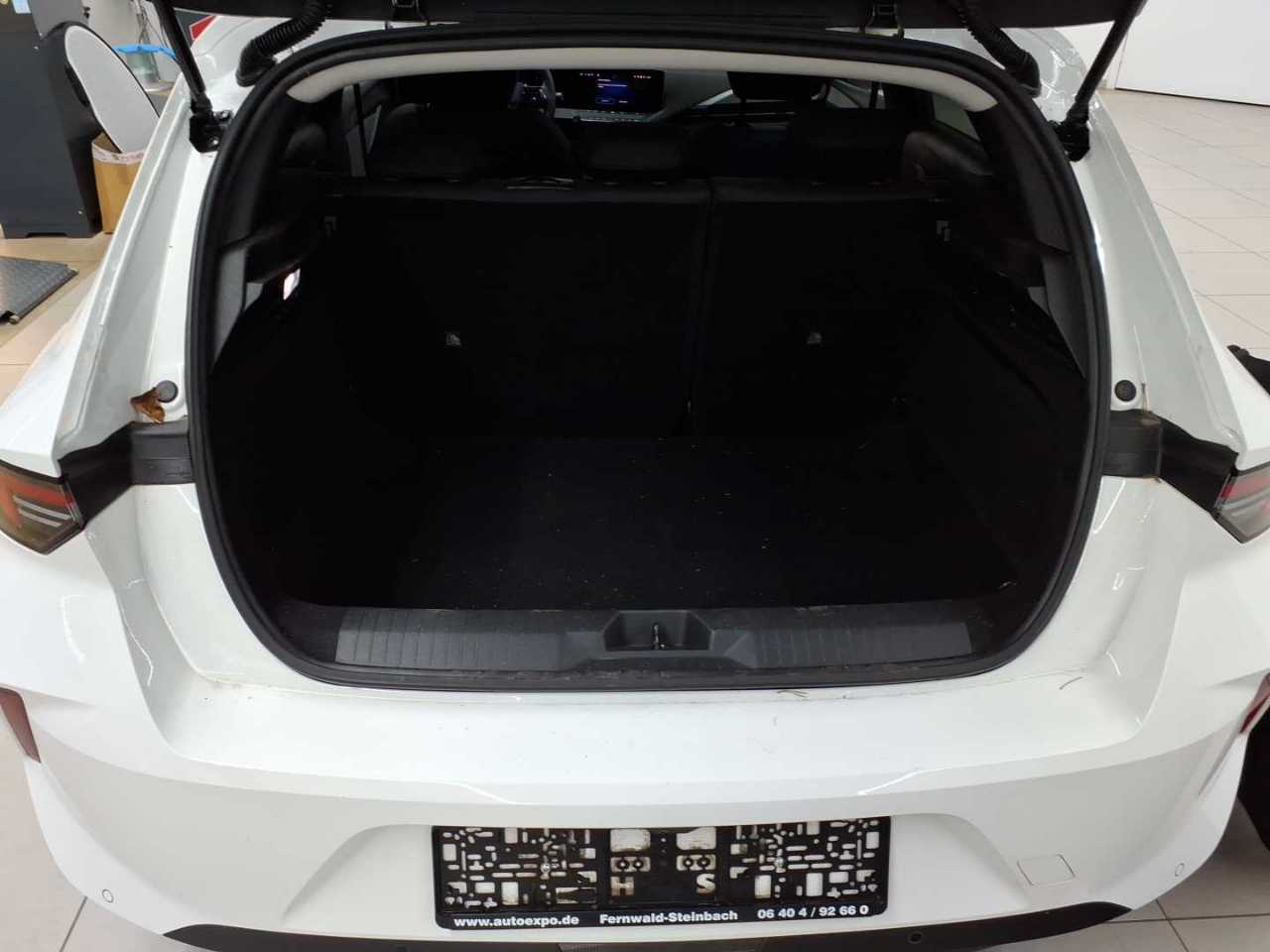 Opel Astra 1.2 Turbo Business Edition 15