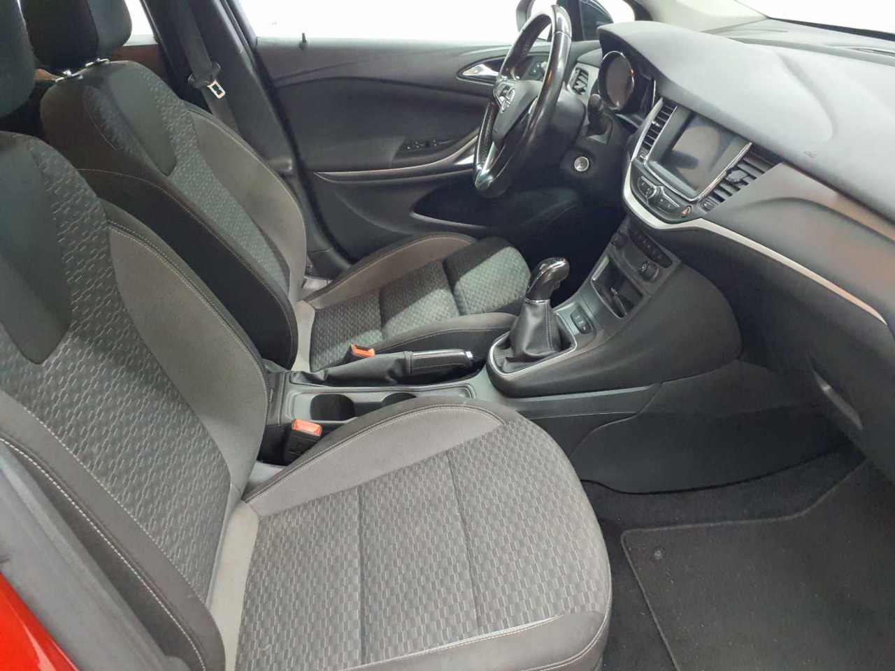 Opel Astra 1.2 Turbo Start/Stop Sports Tourer Business Edition 8