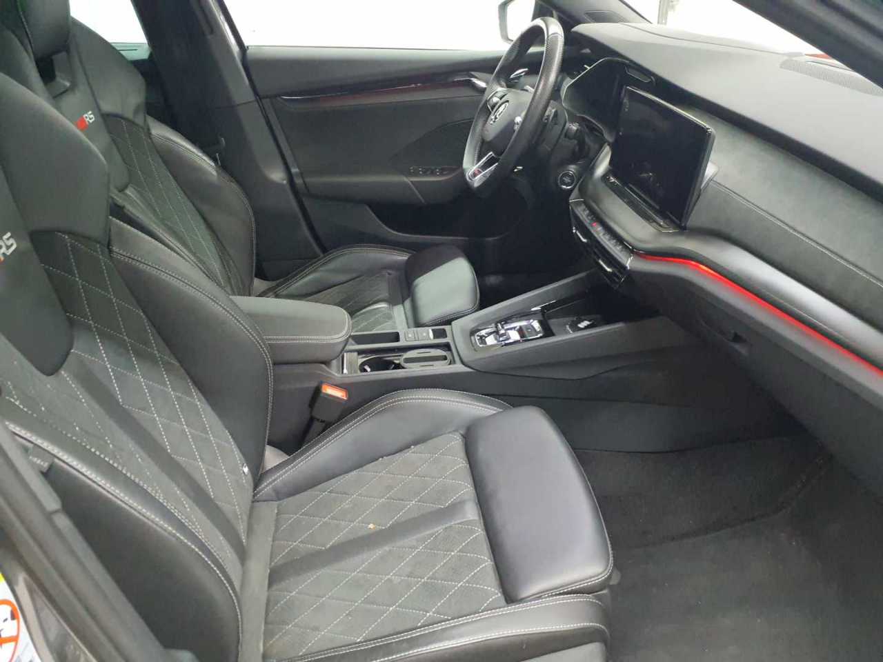 Skoda Octavia Combi 2.0 TDI DSG 4x4 RS Plus 8