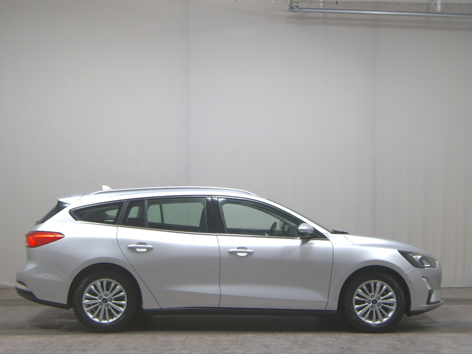 Ford Focus Turnier 1.0 EB Titanium Navi LED Shz RfK