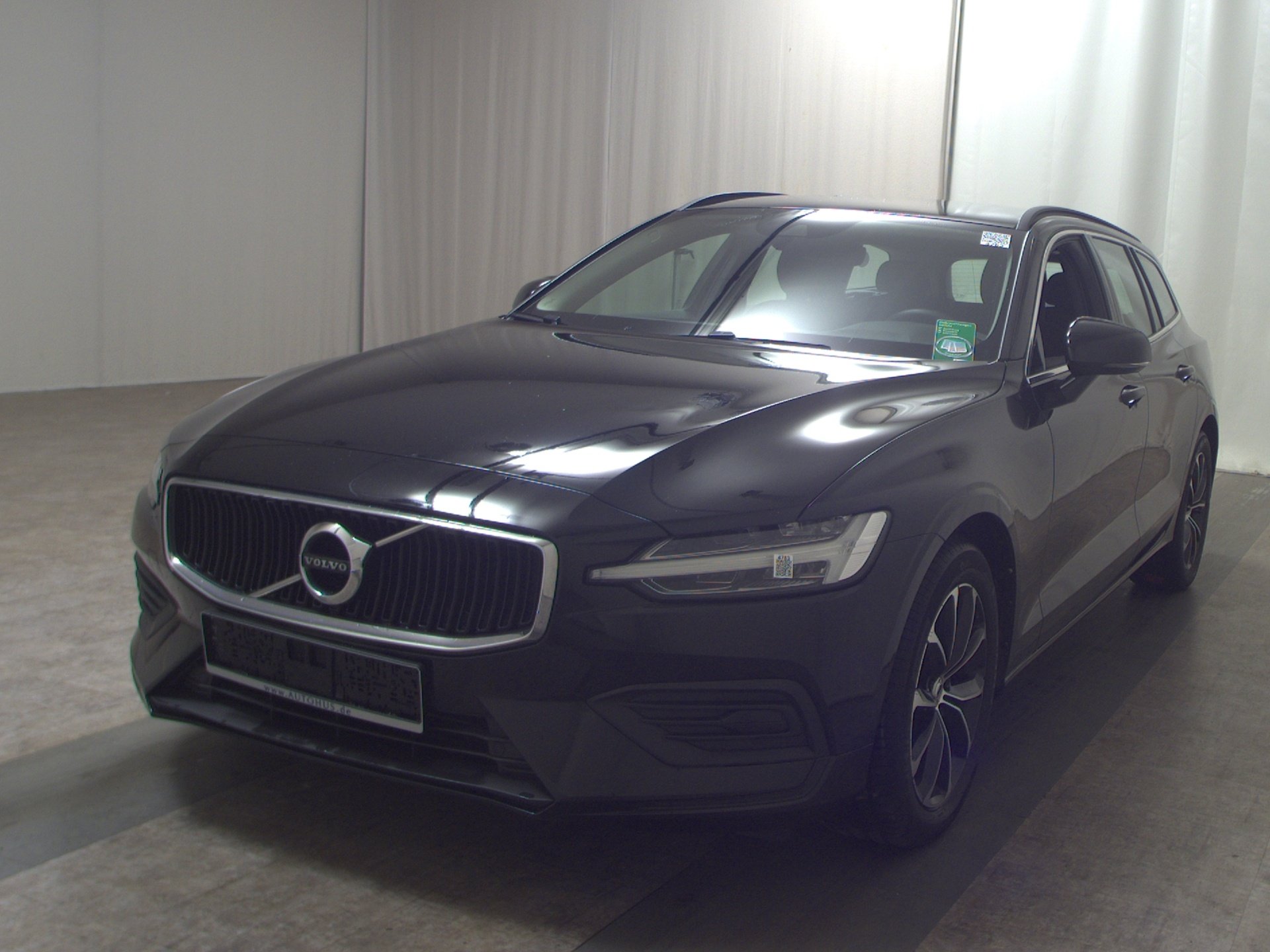 Volvo V60 B4 D Momentum Navi LED RFK SHZ 2