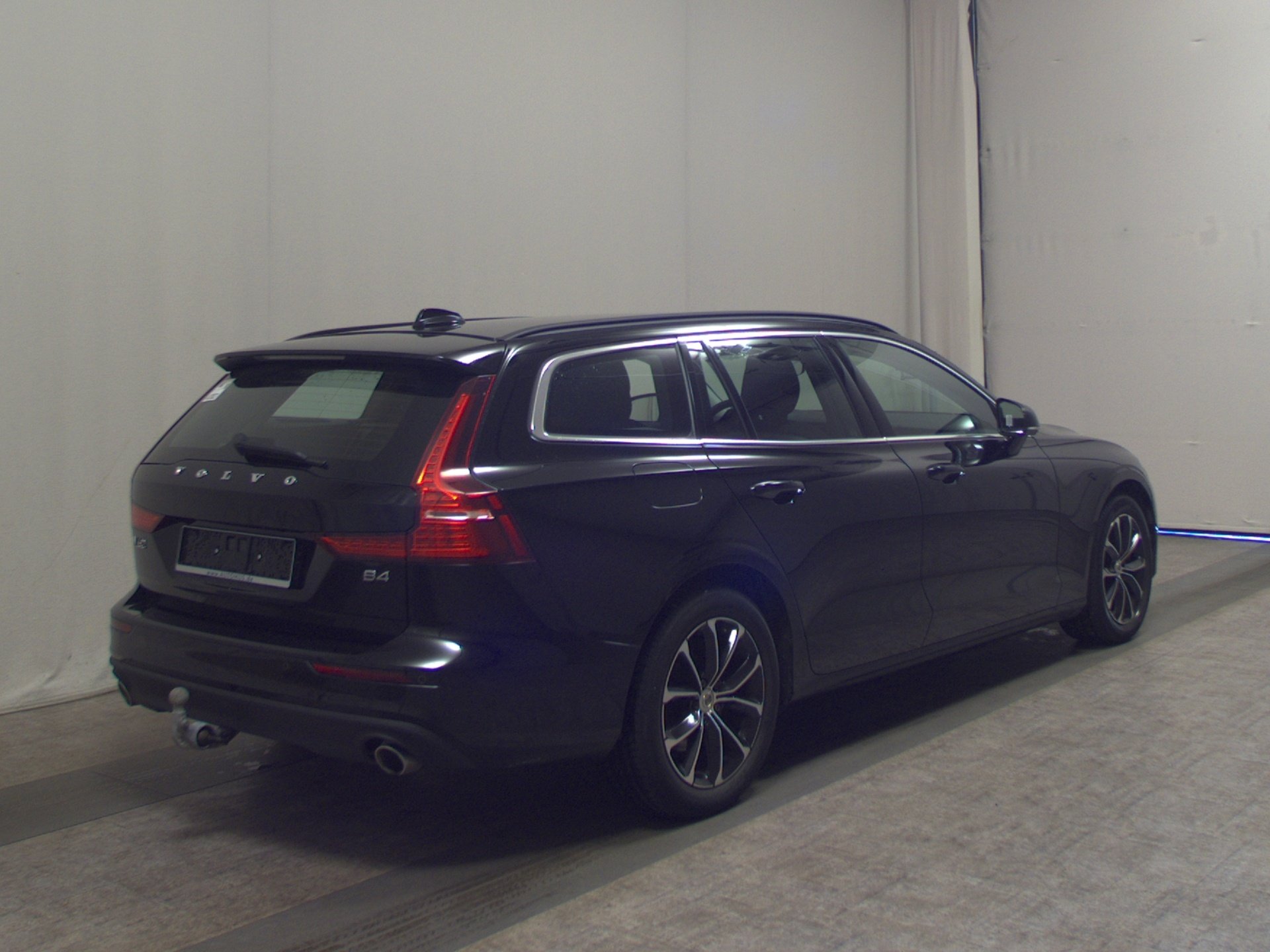 Volvo V60 B4 D Momentum Navi LED RFK SHZ 4