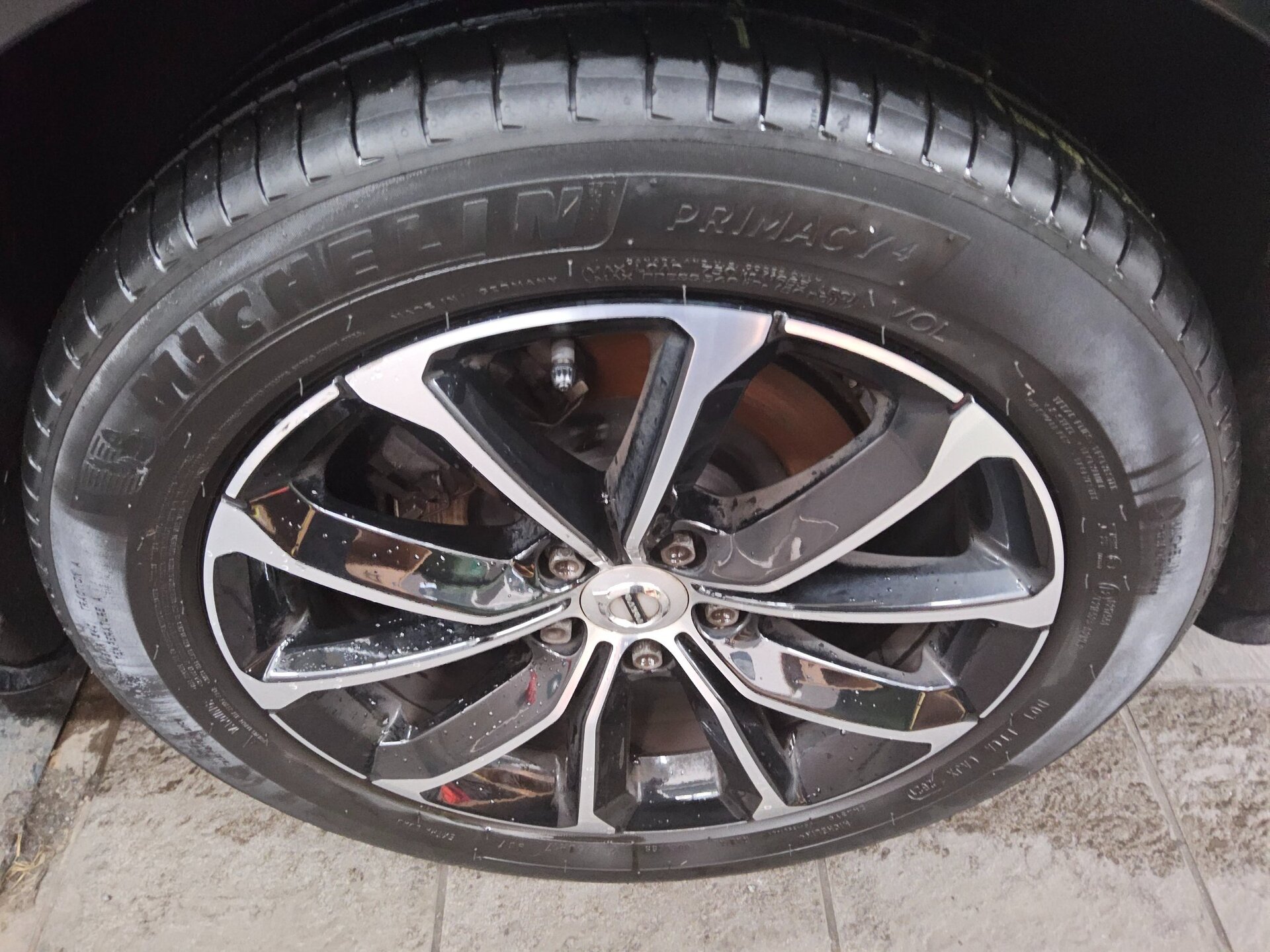 Volvo V60 B4 D Momentum Navi LED RFK SHZ 11