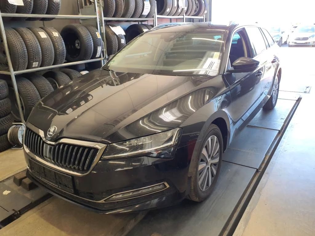 Skoda Superb 2.0 2023