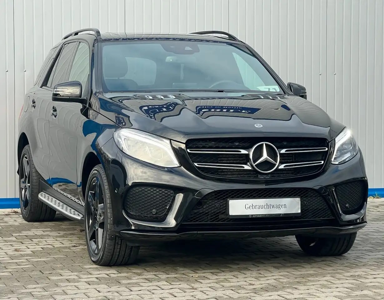 Mercedes-Benz GLE 350 4M AMG-LINE COMAND SCHIEBED. LED KEYLESS 3