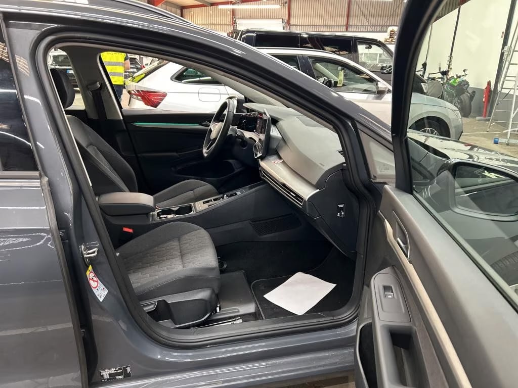 Volkswagen Golf 1.5 2025 5