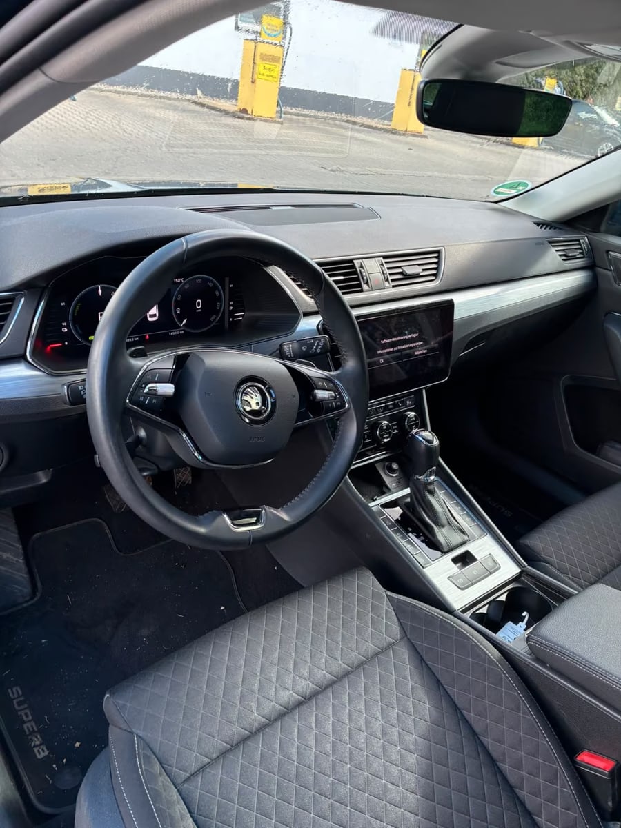 Skoda Superb 1.4 2022 10