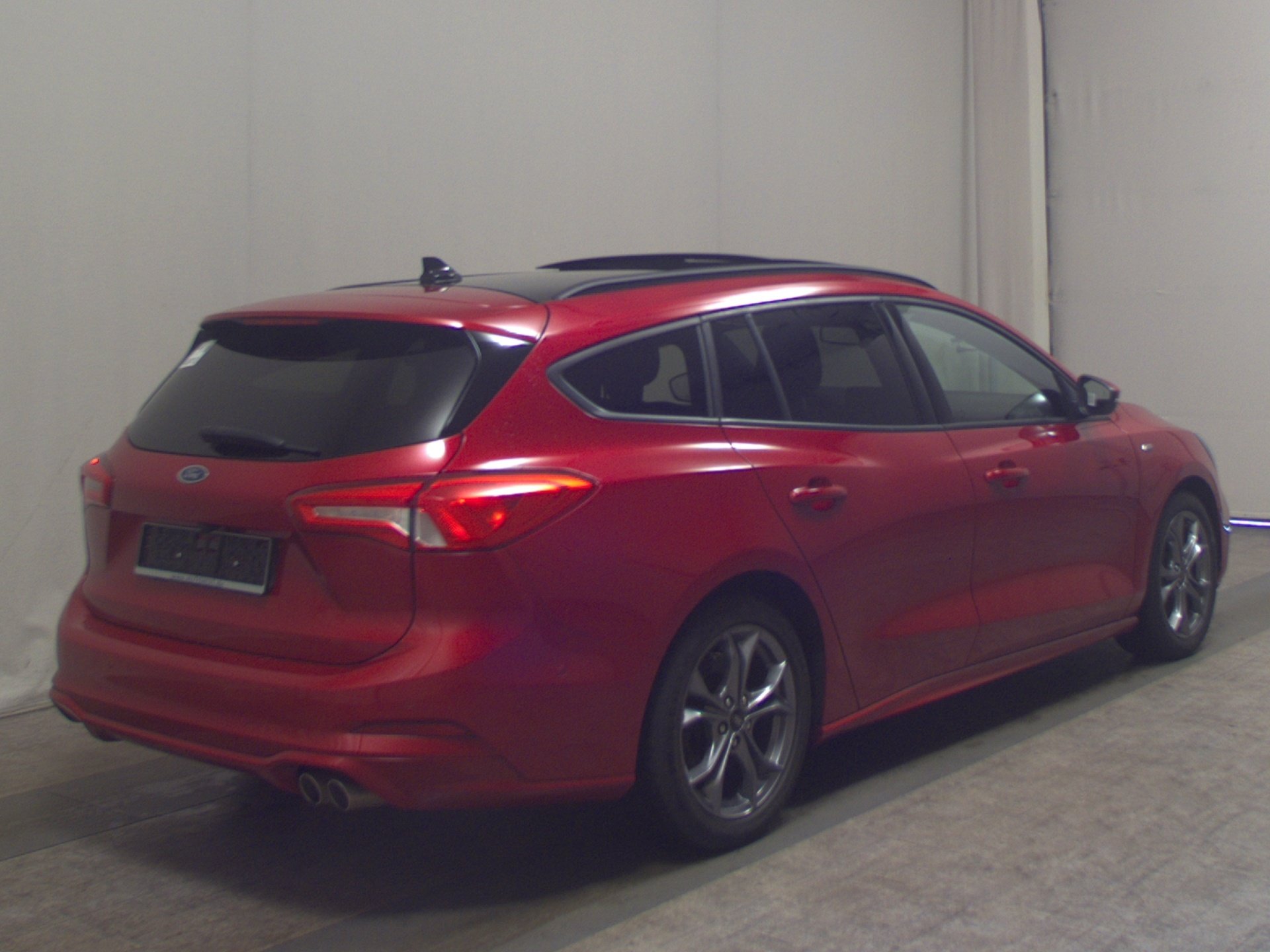 Ford Focus Turnier 1.5 EB ST-Line Navi LED B&O Pano 4