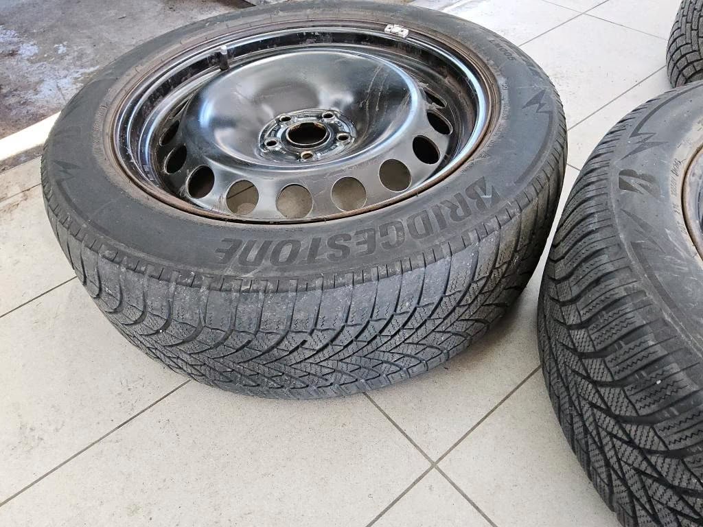 Volkswagen ID.4 2022 8