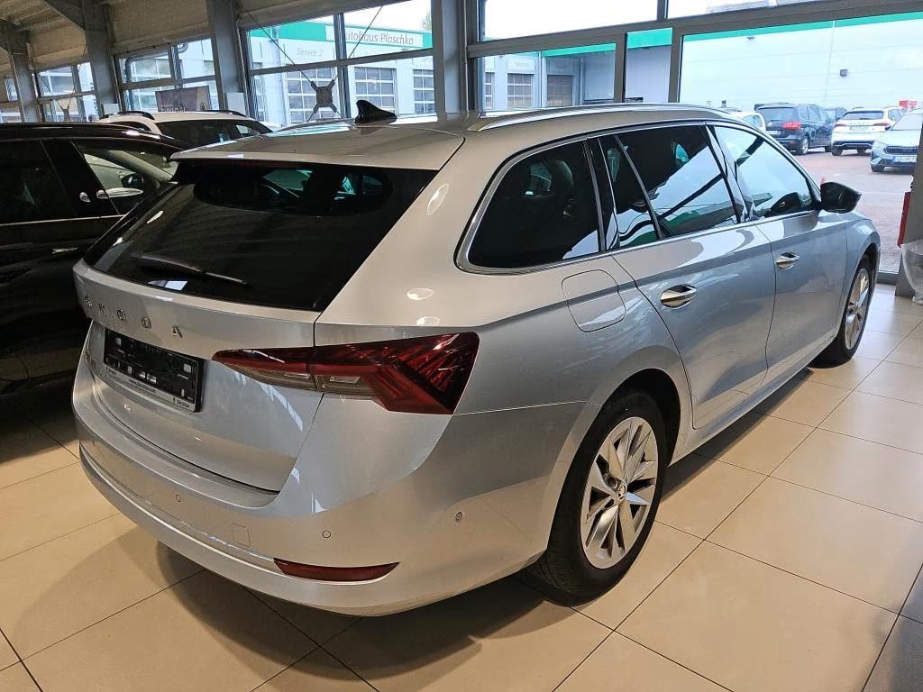 Skoda Octavia 2.0 2021 4