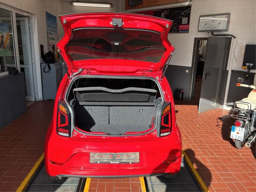 Volkswagen e-up! 2021 7