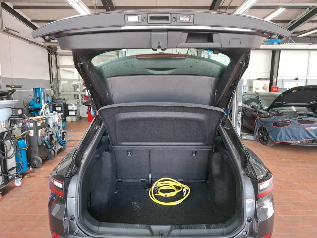 Volkswagen ID.4 2021 7